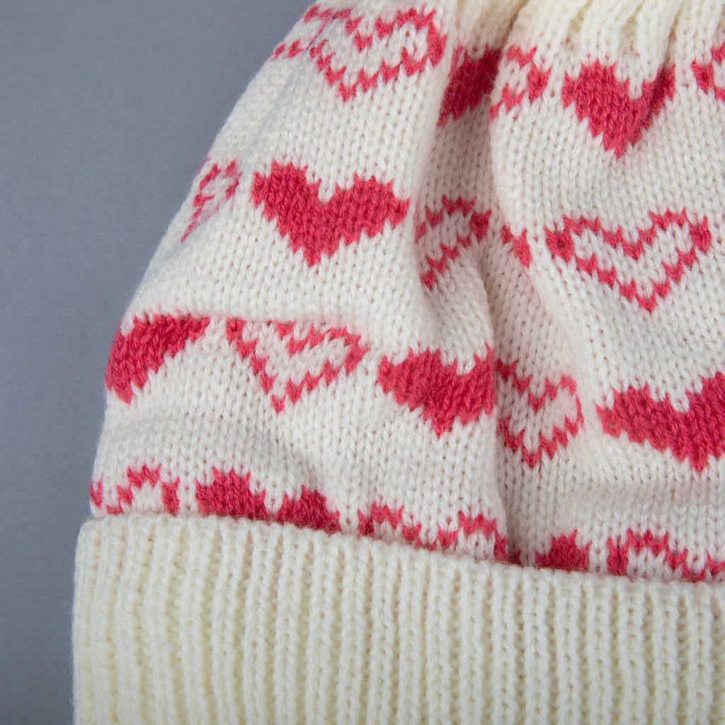TIPY TIPY TAP HEART FUR BALL CAP WITH MUFFLER - WHITE N RED