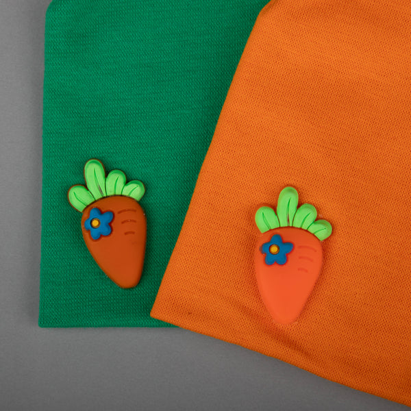 TIPY TIPY TAP SET OF 2  UNISEX CARROT DESIGN INFANT CAP - GREEN/ORANGE