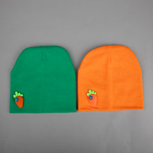 TIPY TIPY TAP SET OF 2  UNISEX CARROT DESIGN INFANT CAP - GREEN/ORANGE