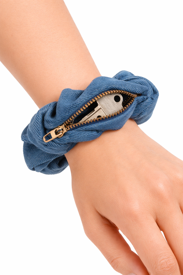 TIPY TIPY TAP POCKET DENIM SCRUNCHIE - BLUE