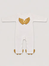 TIPY TIPY TAP ANGEL WINGS SLEEPSUIT WITH CAP - WHITE