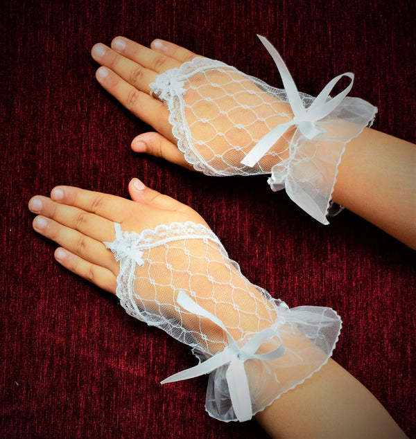 TIPY TIPY TAP FINGERLESS NETTED GLOVES - WHITE