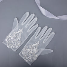 TIPY TIPY TAP FULL FINGER SELF DESIGN GLOVES - IVORY