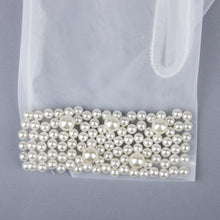 TIPY TIPY TAP FULL FINGER PEARLY RHINESTONE GLOVES - WHITE