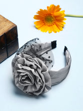 TIPY TIPY TAP ROSETTE VEIL HAIRBAND - WHITE