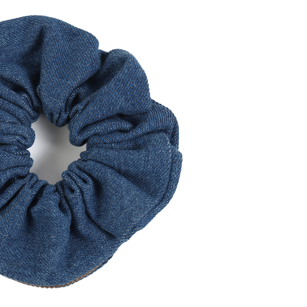 TIPY TIPY TAP POCKET DENIM SCRUNCHIE - BLUE