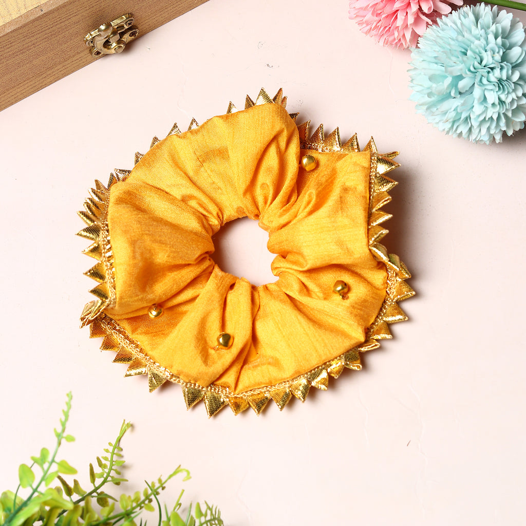 TIPY TIPY TAP GOTA TRIMMED SCRUNCHIE - GOLDEN