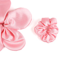 TIPY TIPY TAP FLOWER SHAPE SCRUNCHIE - PINK