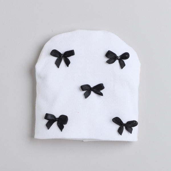 TIPY TIPY TAP FEMALE BOW EMBELLISHED CAP WITH MITTENS - WHITE