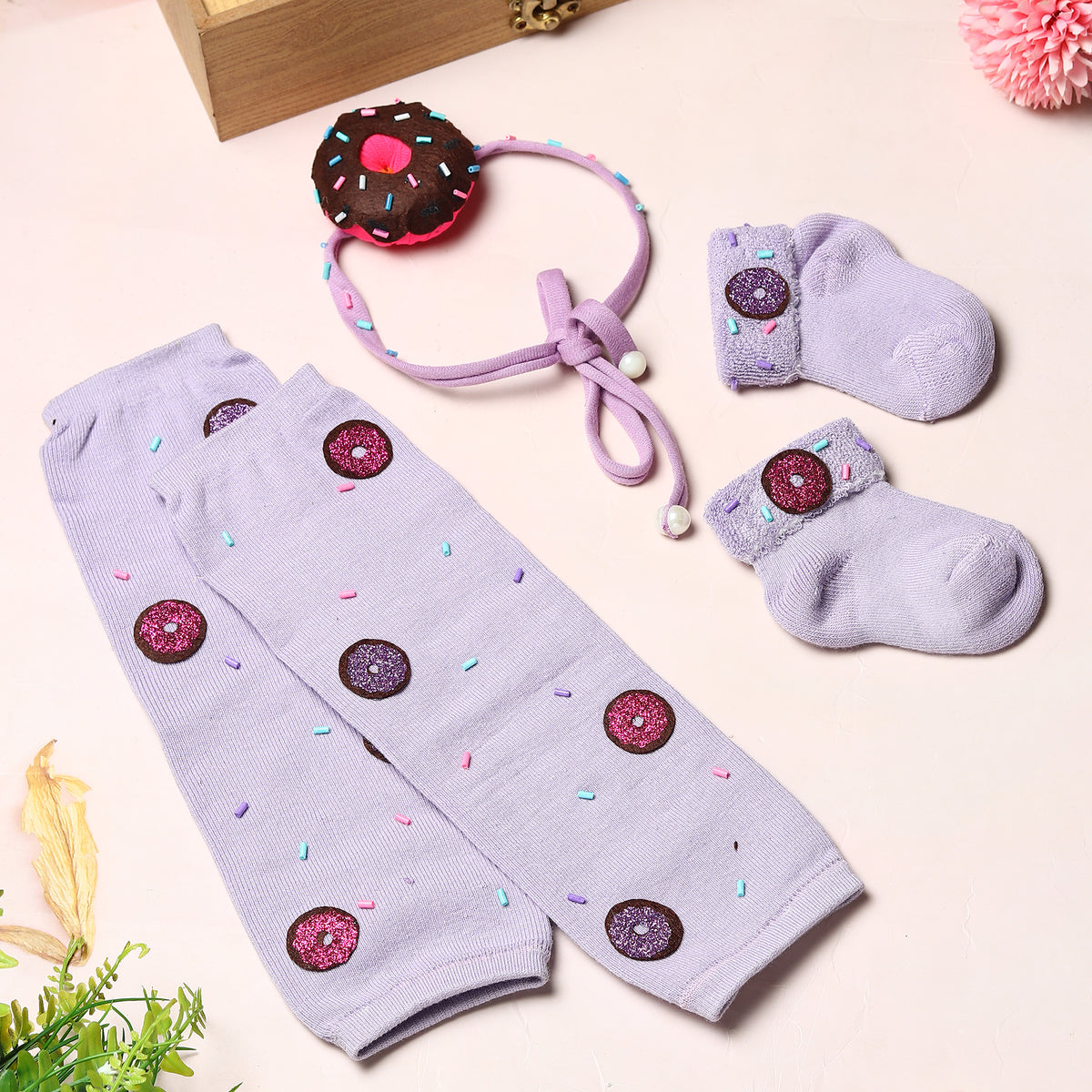 TIPY TIPY TAP DONUGHT EMBELLISHED LEGWARMERS WITH SOCKS & HEADBAND - LILAC