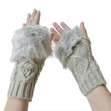 TIPY TIPY TAP FUR GLOVES