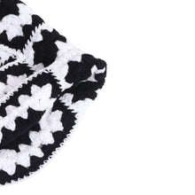 TIPY TIPY TAP CROCHET WINTER CAP WITH NECK - BLACK N WHITE