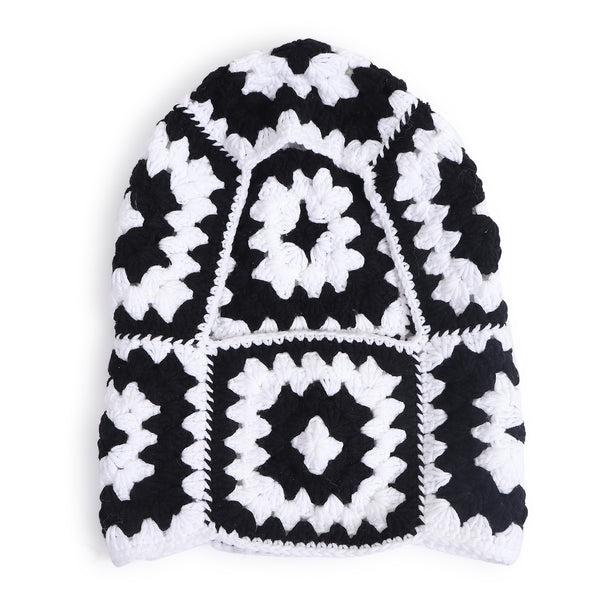 TIPY TIPY TAP CROCHET WINTER CAP WITH NECK - BLACK N WHITE